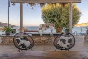 Uno Beachfront Suite