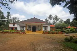 Devi Villa - Plantation Retreat and Forest Getaway - Kutta