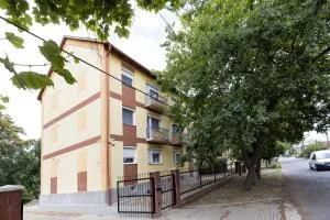 Angolkert Panzió - Nyiradony-Tamasipuszta