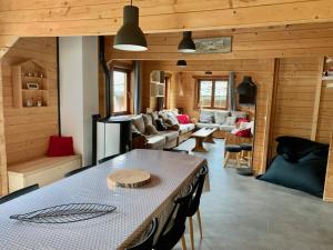 Chalets Le Chalet Savoyard - Vos vacances familiales et cosy de 6 a 14 pers : photos des chambres