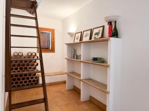 Five-Bedroom Villa room in Finca Binifarda Dor