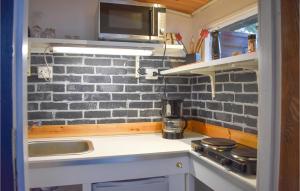 Lovely Apartment In Beddingestrand