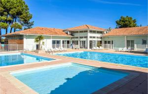 Maisons de vacances Nice home in Dolus-dOlron with Outdoor swimming pool, Sauna and 2 Bedrooms : photos des chambres