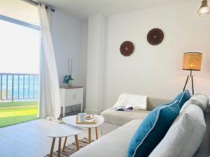PARADISE HOLIDAYS 2 BEDROOMS & SEA VIEW, Tenerife