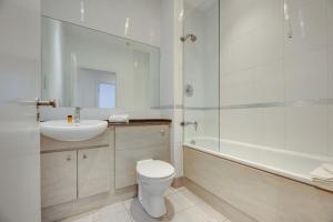 Crown Apartments 3A by Week2Week