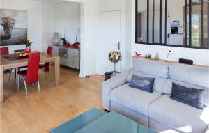 Appartements Amazing apartment in Triel-sur-Seine with 2 Bedrooms and WiFi : photos des chambres