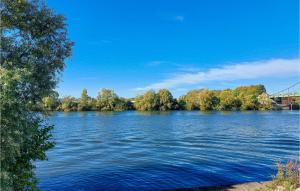 Amazing Apartment In Triel-Sur-Seine