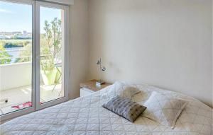 Appartements Amazing Apartment In Triel-Sur-Seine : photos des chambres