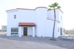 Brand New Home - The Village in Las Conchas #38