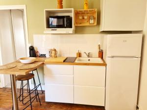 Appartements La petite Provence, hyper centre, Wifi : photos des chambres