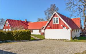 Awesome Apartment In Nybrostrand
