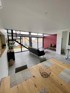 Villas Magnifique grange avec spa / love room : photos des chambres