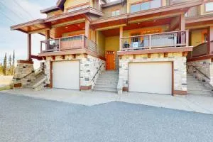 Blacksmith Lodge 2 - Needles