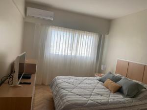 3 Amplios ambientes excelente ubicacion-Avenida Corrientes Almagro- Cerca de todo