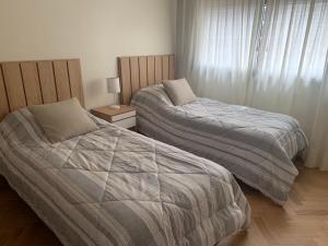 3 Amplios ambientes excelente ubicacion-Avenida Corrientes Almagro- Cerca de todo