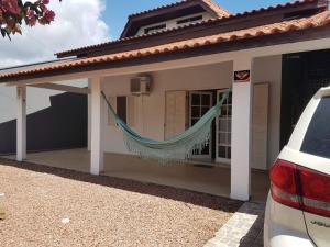 Linda casa cPiscina, Ar e conforto próximo do Mar