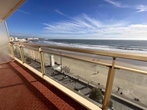 Appartement 2 chambres, centre Les Sables-dOlonne, balcon, Wifi - FR-1-197-143