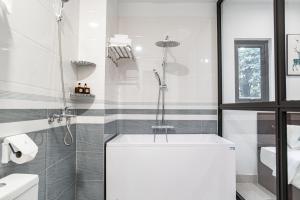 AUI Hotel 95 Nguyễn Trãi