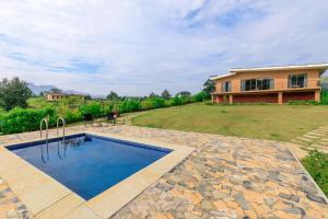 StayVistas Shivom Villa 6 - A Serene Escape with Views of the Valley and Lake