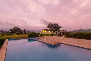 StayVista's Shivom Villa 12 - A Serene Escape with Views of the Valley and Lake - Lonavala