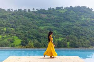 StayVistas Shivom Villa 12 - A Serene Escape with Views of the Valley and Lake
