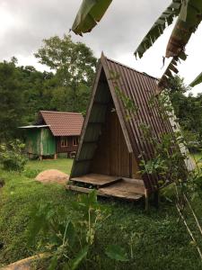 Khaokhopimphupha farmstay เขาค้อพิมภูผาฟาร์มสเตย์ ไม่มีไฟฟ้า น้ำจากน้ำตกธรรมชาติ Low cabon with Sustainability cares