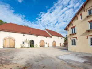 Apartment in Haunsheim with terrace