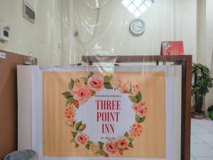 RedDoorz near BG Junction Surabaya