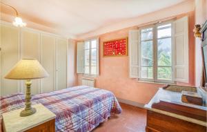 3 Bedroom Lovely Home In Camaiore