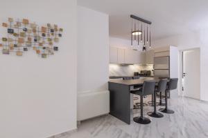 Theotokopoulos Park Renovated Apartment