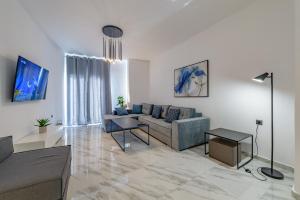 Theotokopoulos Park Renovated Apartment