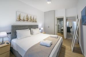 Theotokopoulos Park Renovated Apartment