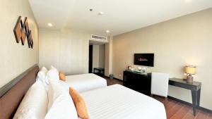 Amari Vang Vieng