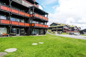 Leilighet Beitostølen sentrum, terrasse og innendørs parkering