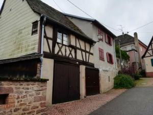 Maisons de vacances Maison de 2 chambres avec piscine privee jacuzzi et jardin clos a Wangen : photos des chambres