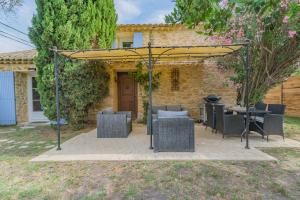 Maisons de vacances Mazet Magnan, Rustic Luxury in Provence : photos des chambres