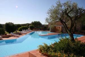 ACQUA & SALE CASA STAZZO