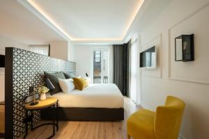 Junior Suite room in Serras Barcelona