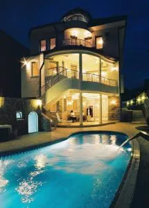 Freya SPA Apartments - 皮罗特