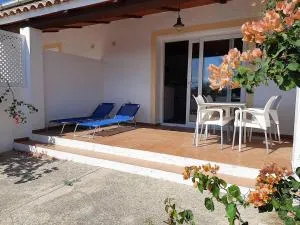 Studio andalou , campagne , chevaux , piscine commune - Algar