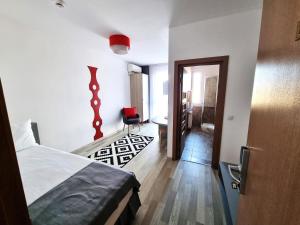 Single Room with Private Bathroom room in Motel Via Targu Mures