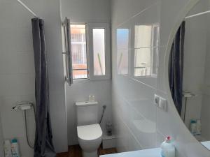 CasaAlicante Private Apartment Condo for up to 5 people Zentrale Wohnung AC Bedroom Klimaanlage