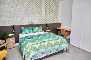 Waypoint Suites - Point E