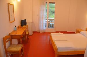 Chalikias Rooms