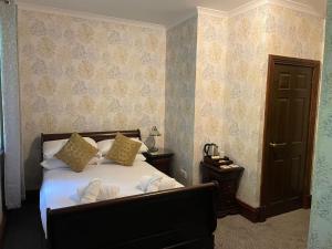 Standard Woodland View Room room in The Craigdarroch Inn