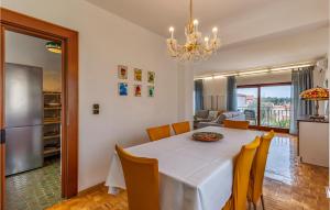 5 Bedroom Awesome Home In Medulin