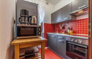 5 Bedroom Awesome Home In Medulin