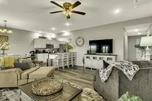 Sunset Bunker condo - 布兰森西