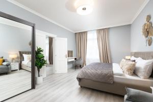 Luxury Central 150m2 Apartment on Wencelas Square with Private Garage