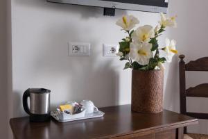 cute and cozy apartment train station